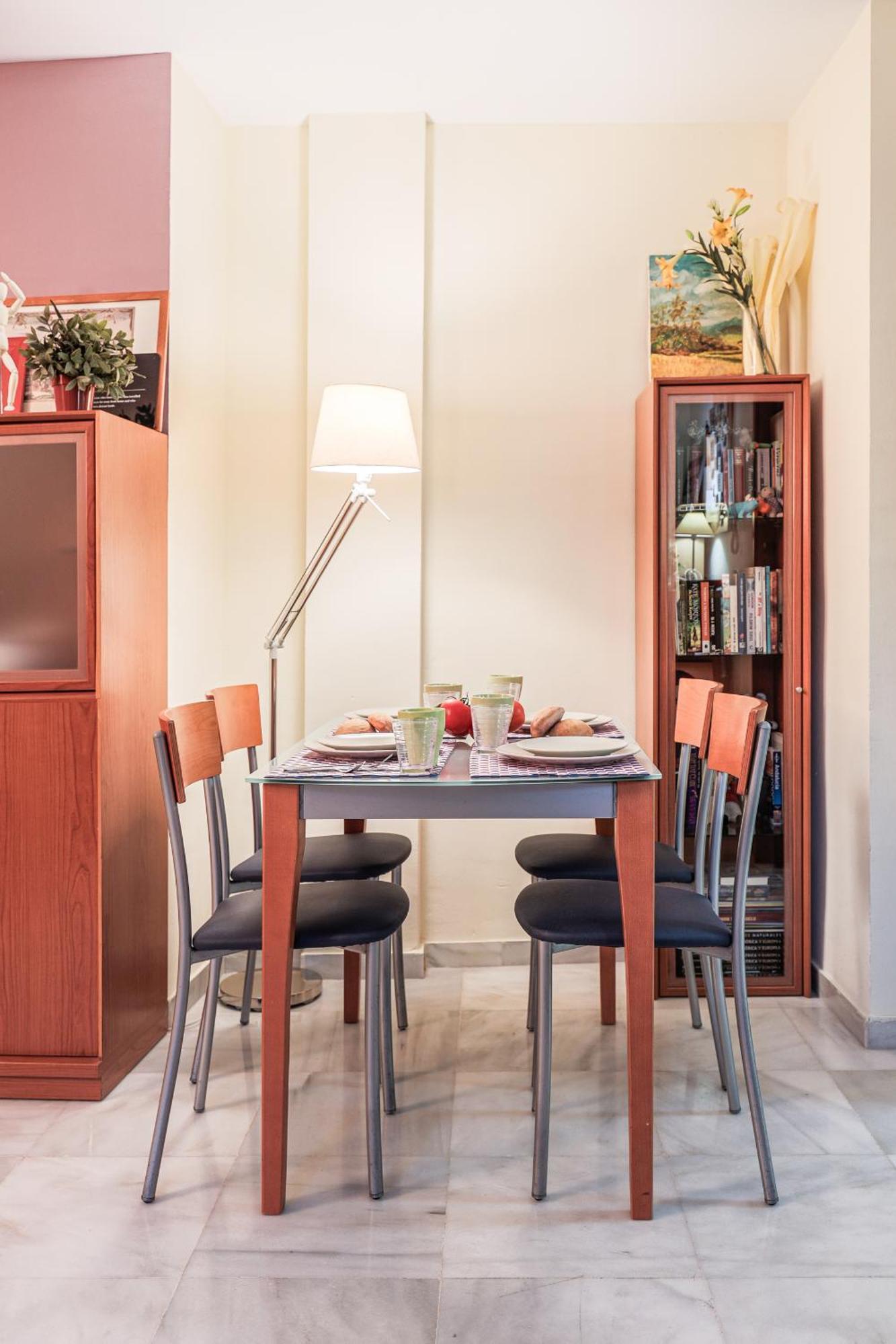 San Jacinto Sevilla Best Location Apartment Triana Luaran gambar