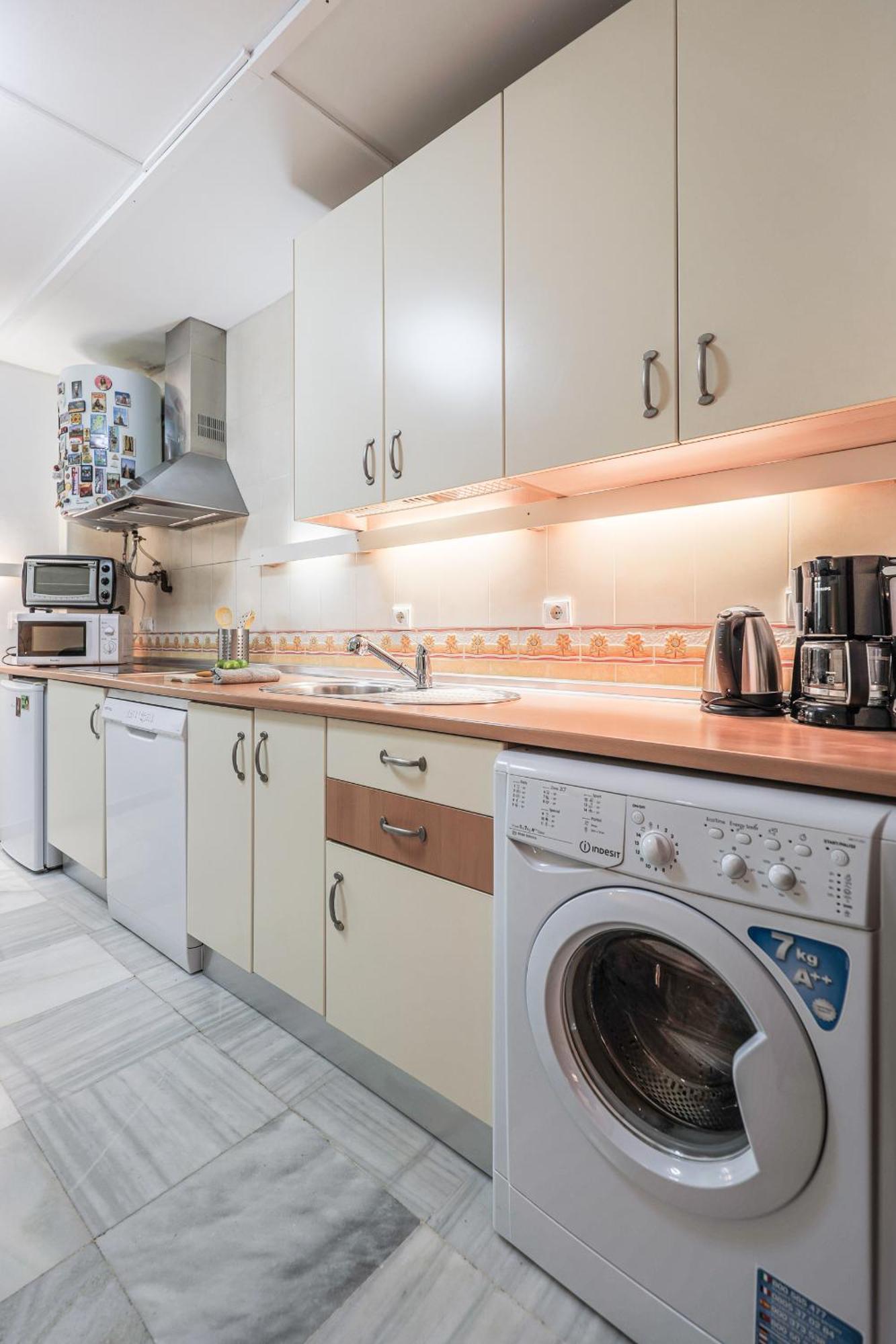 San Jacinto Sevilla Best Location Apartment Triana Luaran gambar
