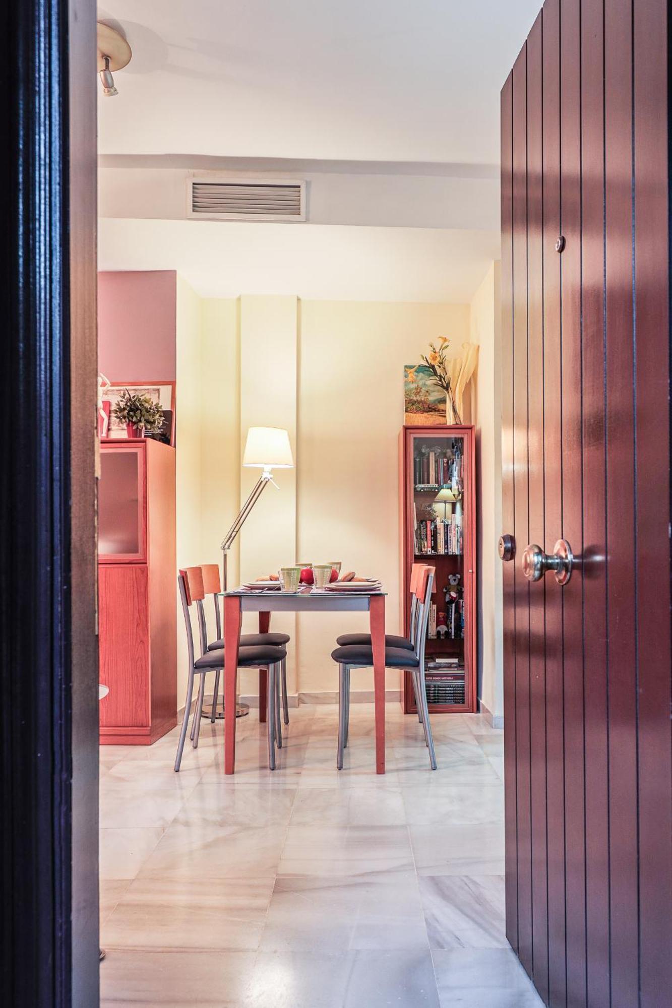 San Jacinto Sevilla Best Location Apartment Triana Luaran gambar