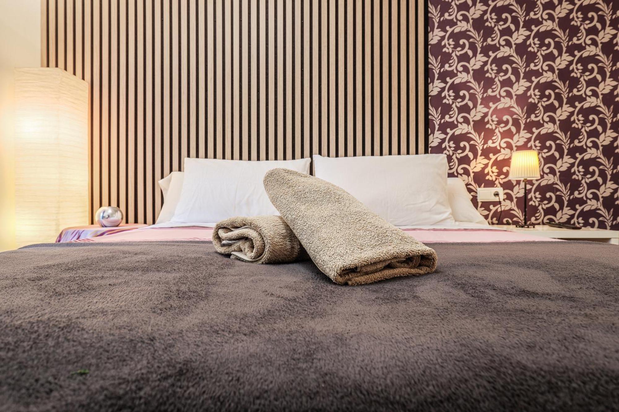 San Jacinto Sevilla Best Location Apartment Triana Luaran gambar